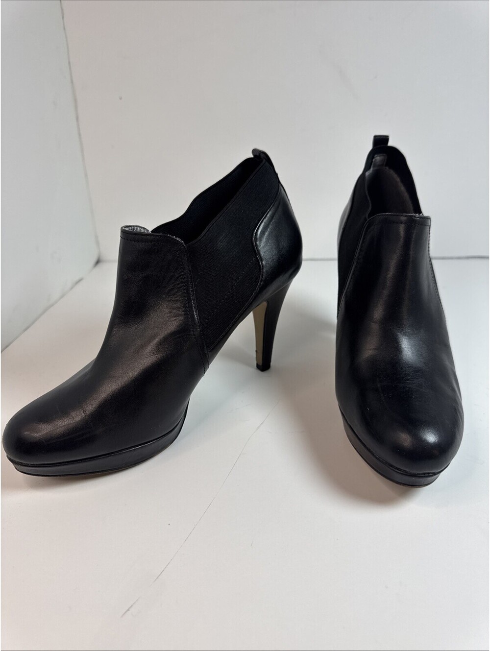 Adrienne Vittadini Women’s Sz 7.5 AV Pattia Black Leather 3" Heeled Ankle Boots